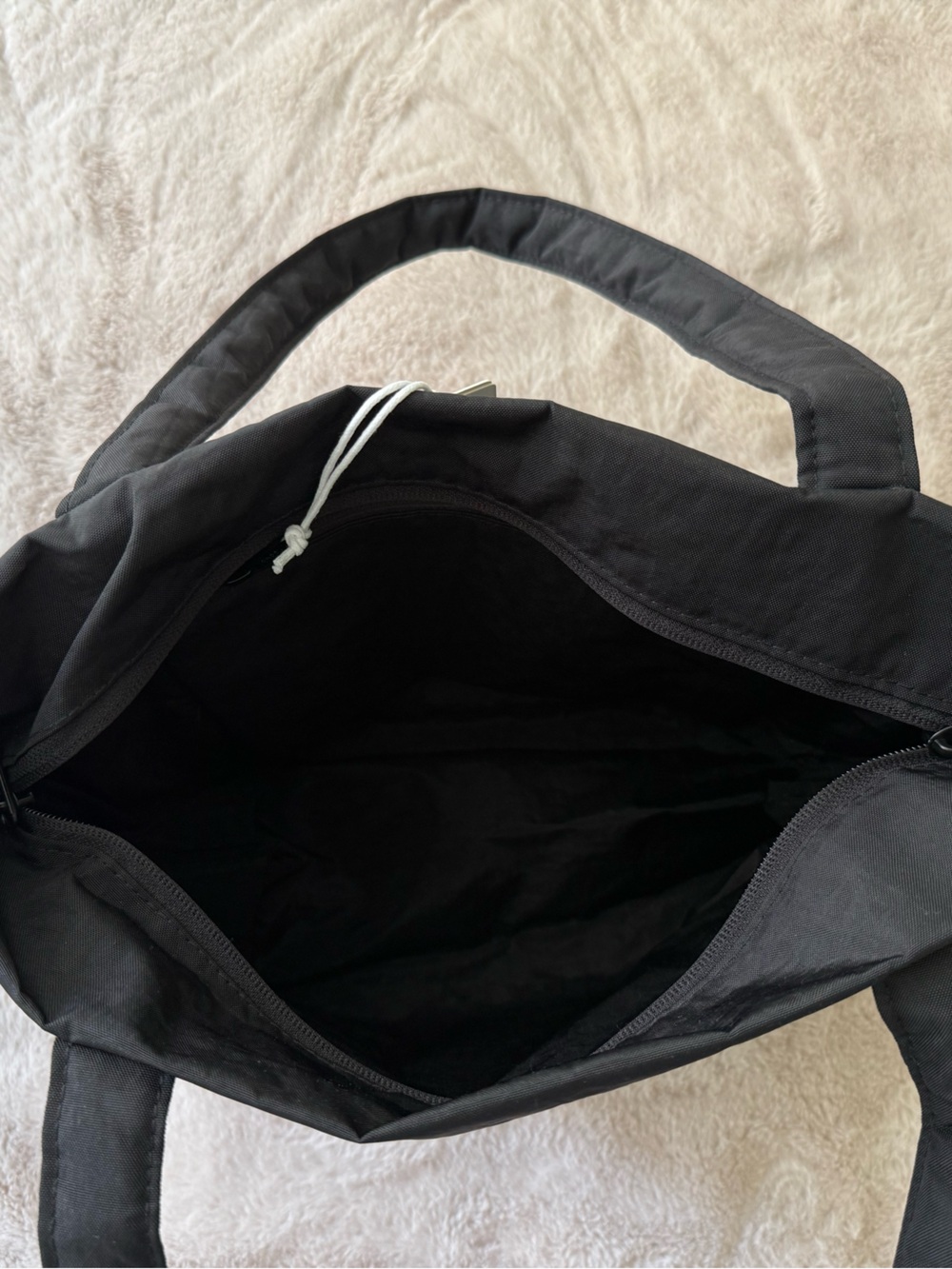 NWT BAGGU Mini Cloud Bag Tote Black - Picture 8 of 12
